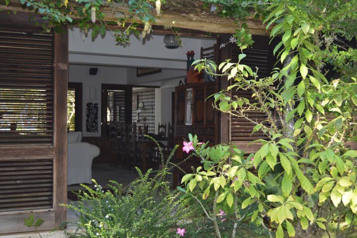 Garden path at Casa Paraíso